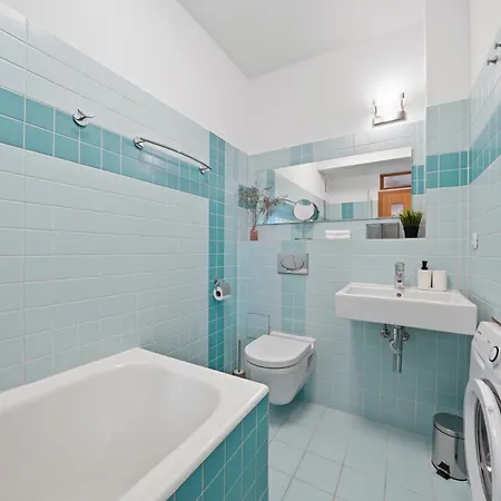 Blue Church Loft Terrace & Free Parking Nearby アパート
